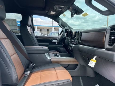 New 2026 Chevrolet Silverado 2500 High Country w/ Technology Package AWD/4WD image 33