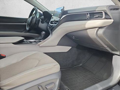 Used 2021 Toyota Camry XSE w/ Navigation Package image 24