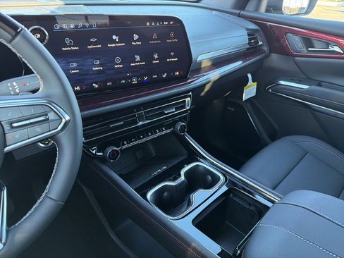 New 2026 Chevrolet Traverse Z71 w/ Enhanced Driving Package image 32