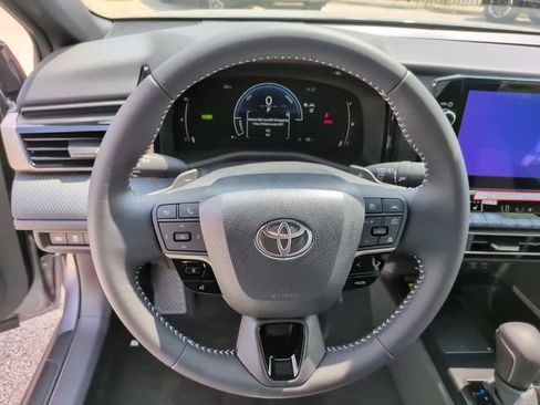 Used 2026 Toyota Camry SE w/ Multimedia Upgrade Package FWD image 14
