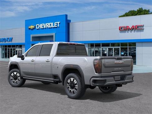 New 2026 GMC Sierra 2500 Denali w/ Denali Reserve Package image 3