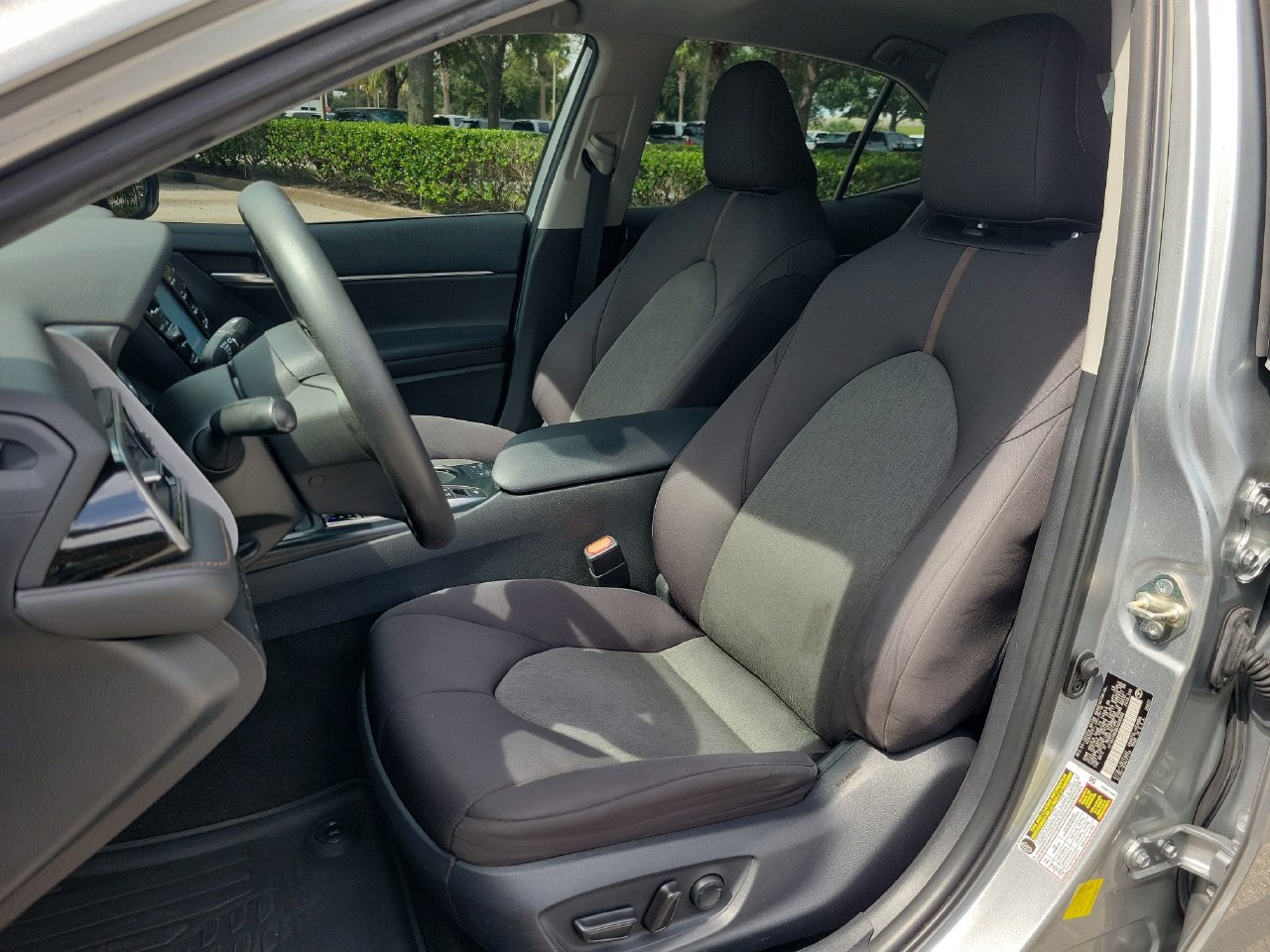 Used 2019 Toyota Camry LE FWD image 16