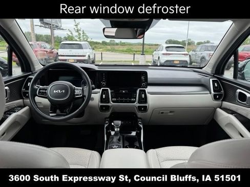 Used 2023 Kia Sorento SX FWD image 16