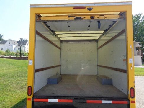 Used 2021 GMC Savana 3500 w/ Power Convenience Package RWD image 5