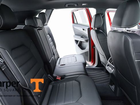 Used 2025 Volkswagen Atlas Cross Sport SEL R-Line image 77