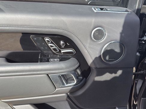 Used 2021 Land Rover Range Rover SV Autobiography Dynamic image 25