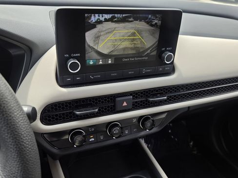 Certified 2025 Honda HR-V LX image 19