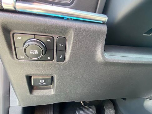 New 2026 Ford Expedition Max Platinum w/ Stealth Appearance Package image 12