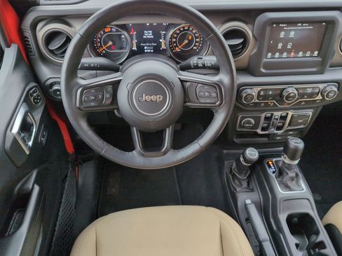 Used 2018 Jeep Wrangler Unlimited Sport S image 13