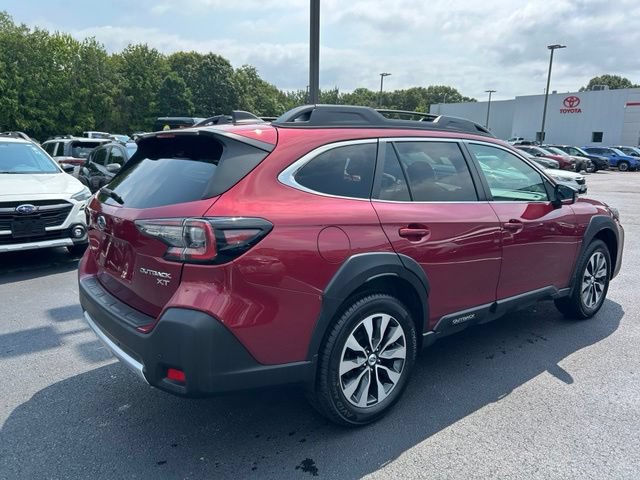Used 2024 Subaru Outback Limited XT AWD/4WD image 3