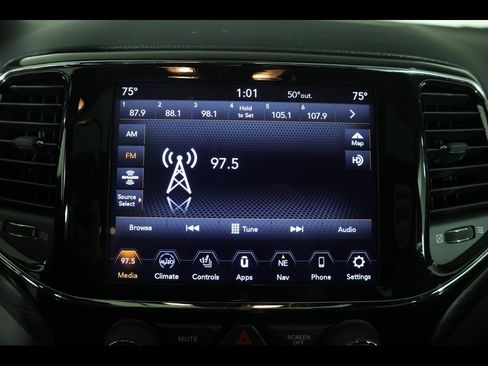 Used 2021 Jeep Grand Cherokee Freedom Edition image 25