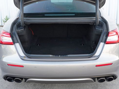 Used 2017 Maserati Quattroporte S GranLusso image 9