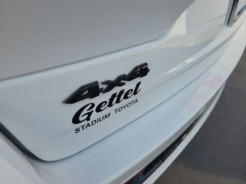 Used 2025 Jeep Grand Cherokee Summit w/ Obsidian Package image 7