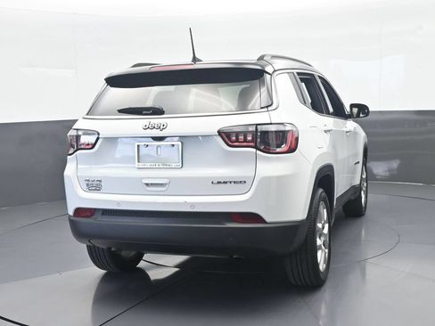Used 2025 Jeep Compass Limited AWD/4WD image 5