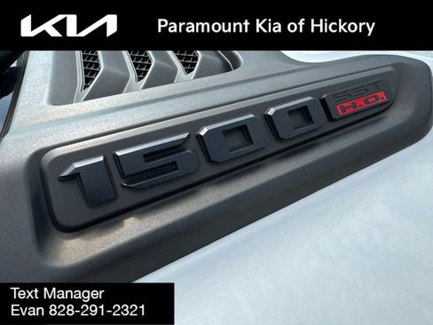 Used 2025 RAM 1500 Limited AWD/4WD image 9