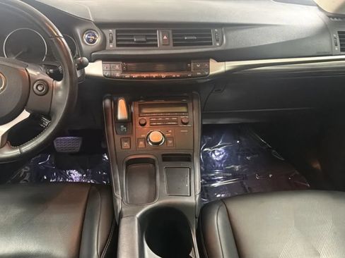 Used 2015 Lexus CT 200h FWD image 15