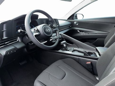 New 2026 Hyundai Elantra SE w/ Cargo Package image 14