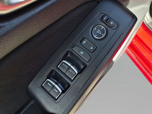 Used 2022 Honda Civic Sport image 16