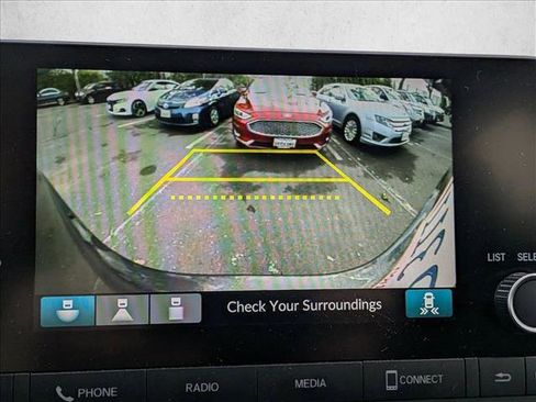 Used 2025 Honda CR-V EX image 11