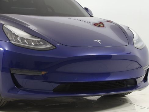 Used 2020 Tesla Model 3 Standard Range image 39