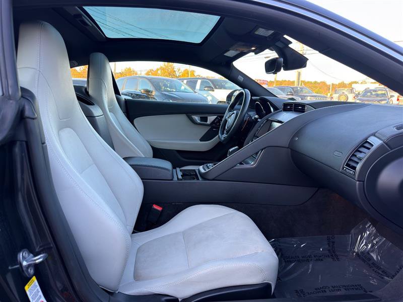 Used 2016 Jaguar F-TYPE S AWD/4WD image 21