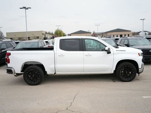 Used 2021 Chevrolet Silverado 1500 LT image 4