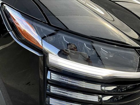 New 2025 Nissan Kicks SV image 18