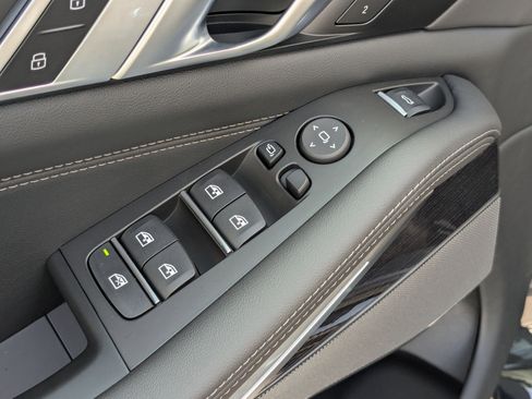 New 2026 BMW X5 xDrive40i w/ M Sport Package image 13