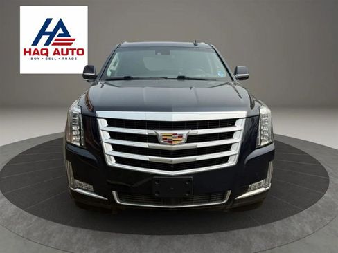 Used 2020 Cadillac Escalade Premium Luxury AWD/4WD image 2