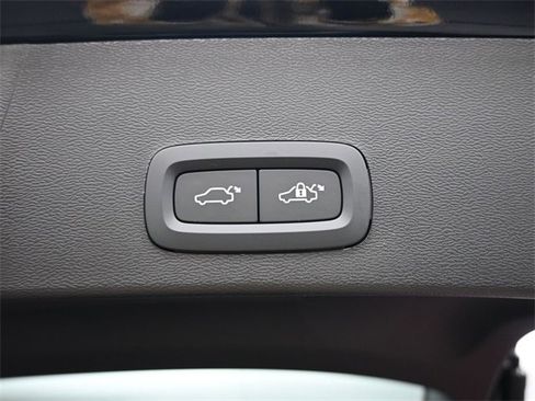 New 2026 Volvo XC40 B4 Plus w/ Protection Package Premier image 31