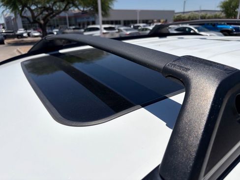 Used 2022 Toyota RAV4 XLE w/ Convenience Package FWD image 6