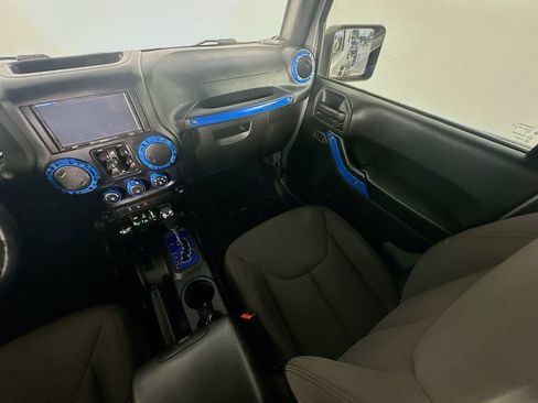 Used 2017 Jeep Wrangler Unlimited Sport w/ Quick Order Package 24S image 11