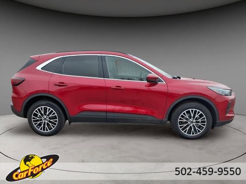 Used 2024 Ford Escape SE w/ PHEV Premium Package image 10