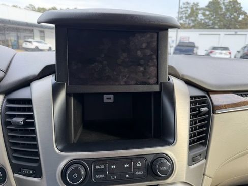 Used 2016 GMC Yukon Denali image 29