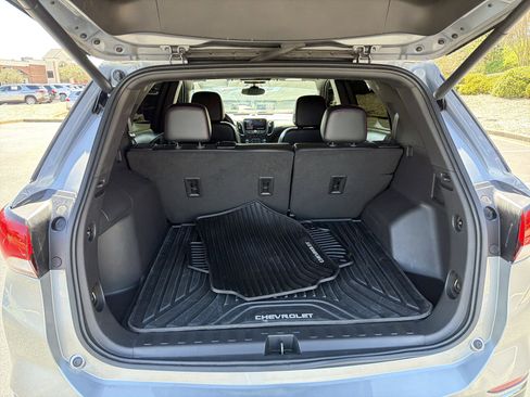 Used 2023 Chevrolet Equinox RS w/ RS Leather Package image 18