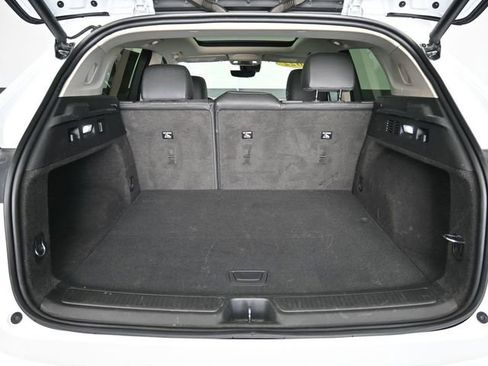 Used 2022 Buick Envision Avenir w/ Technology Package II image 40