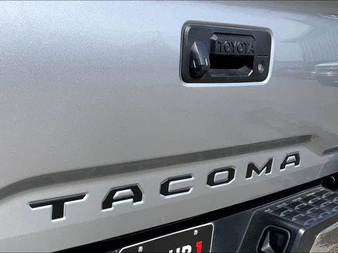 Used 2022 Toyota Tacoma SR5 image 30