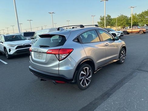 Used 2019 Honda HR-V Sport image 9