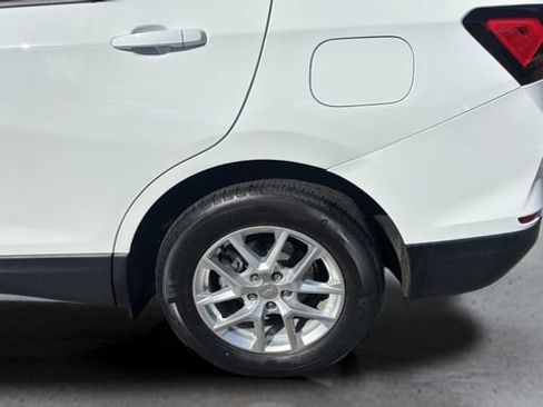 Certified 2022 Chevrolet Equinox LS w/ LS Convenience Package image 33