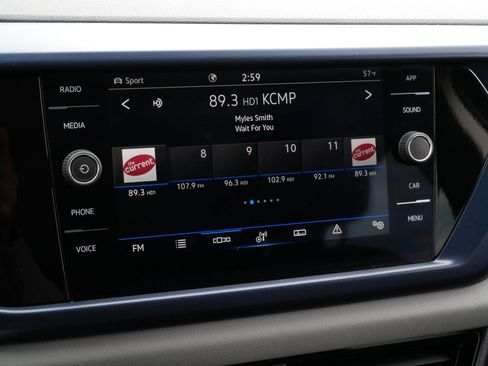 Certified 2023 Volkswagen Taos SE w/ Panoramic Sunroof Package AWD/4WD image 22