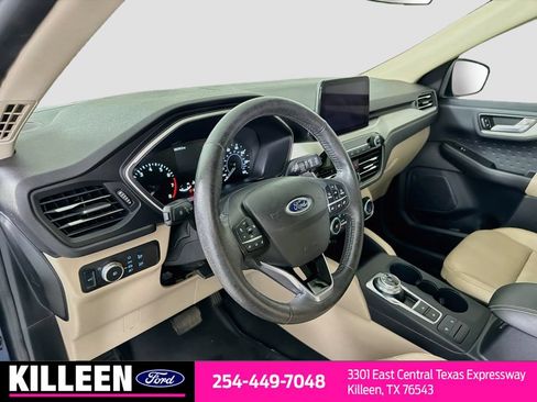Used 2020 Ford Escape SEL FWD image 11