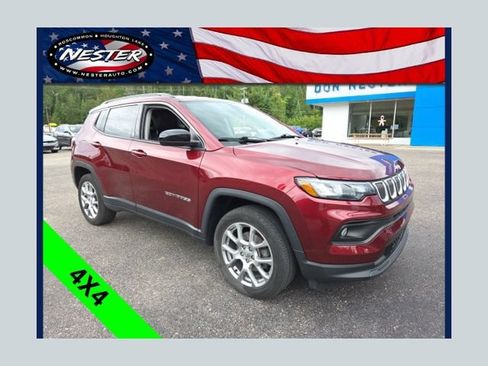 Used 2022 Jeep Compass Latitude AWD/4WD image 1