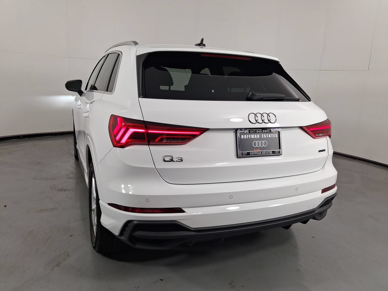 Used 2025 Audi Q3 2.0T Premium Plus w/ Premium Plus Package AWD/4WD image 31