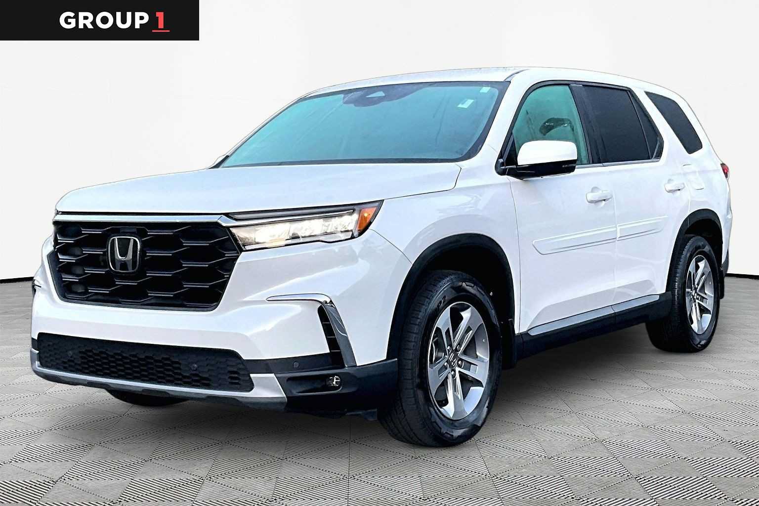 Used 2025 Honda Pilot EX-L image 1