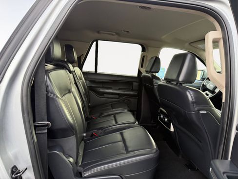 Certified 2024 Ford Expedition Max XLT image 18