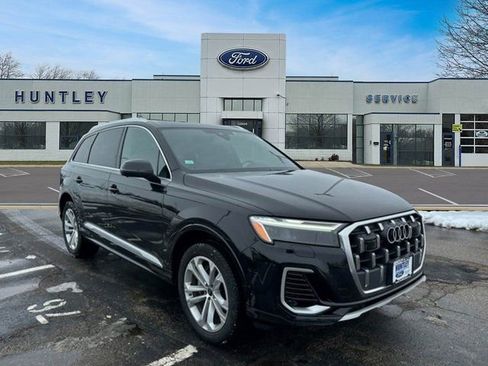 Used 2025 Audi Q7 3.0T Premium Plus AWD/4WD image 3