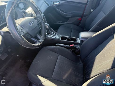 Used 2018 Ford Focus SE FWD image 15