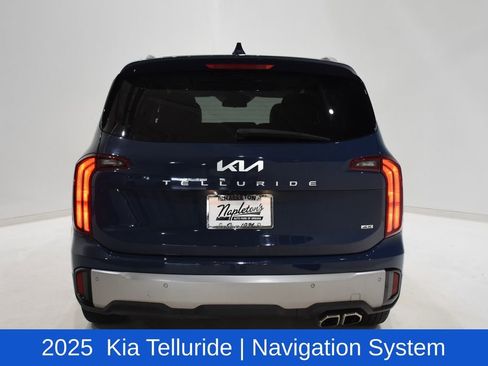 Used 2025 Kia Telluride S AWD/4WD image 5