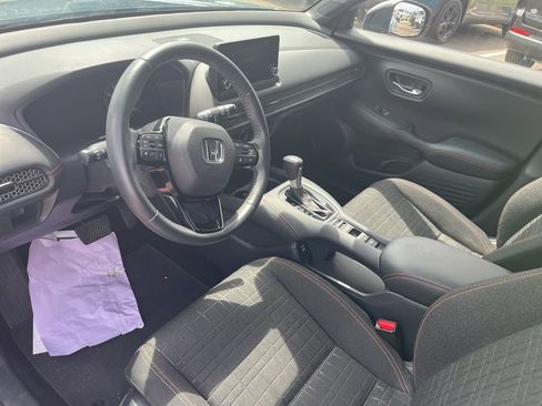 Used 2024 Honda HR-V Sport image 11