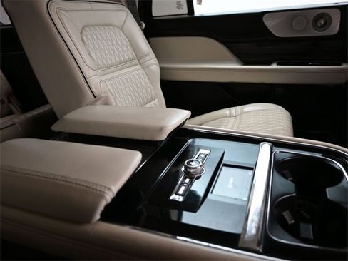 Used 2020 Lincoln Navigator L Black Label image 19